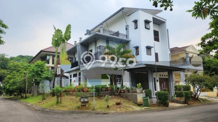 Jual Rumah Luas Megah Dengan View Cantik di BSD, Tangerang Jual Rumah Luas Megah Dengan View Cantik di BSD, Tangerang