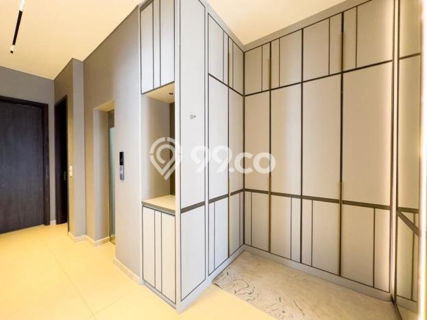 Rumah Elit LB 500m2 Siap Huni Desain Elegan di BSD City, Tangerang Rumah Elit LB 500m2 Siap Huni Desain Elegan di BSD City, Tangerang