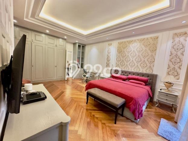 Hunian Minimalis dengan LT 630m2 & LB 350m2 Disewakan di BSD City Hunian Minimalis dengan LT 630m2 & LB 350m2 Disewakan di BSD City
