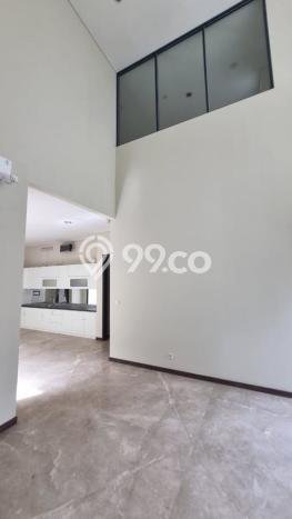 Ready to Use! Luxury House LT 180m2 Desain Modern di BSD City Ready to Use! Luxury House LT 180m2 Desain Modern di BSD City