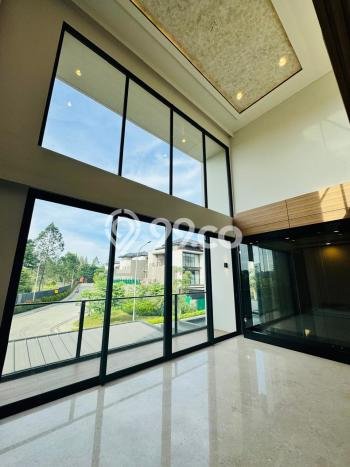 Rumah Elit LB 445m2 Siap Pakai Desain Elegan di BSD City, Tangerang Rumah Elit LB 445m2 Siap Pakai Desain Elegan di BSD City, Tangerang