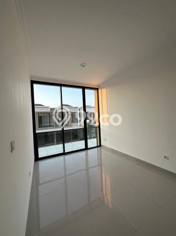Dijual Rumah Eksklusif 2 KT di Pantai Indah Kapuk 2, Jakarta Utara Dijual Rumah Eksklusif 2 KT di Pantai Indah Kapuk 2, Jakarta Utara