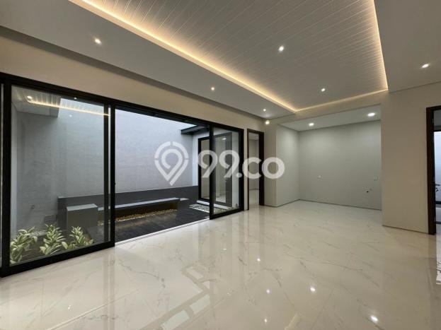 Dijual Rumah Premium dengan Fasilitas Sekitar Komplit di Citraland, Surabaya Dijual Rumah Premium dengan Fasilitas Sekitar Komplit di Citraland, Surabaya