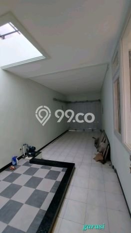 Dijual Rumah Mewah Elegan Dengan View Cantik di Graha, Surabaya Dijual Rumah Mewah Elegan Dengan View Cantik di Graha, Surabaya