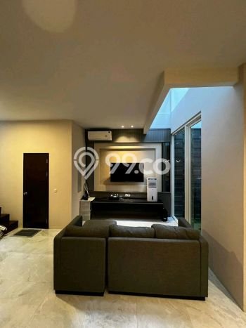 Rumah Luas Asri 3 KT Siap Pakai di Graha Surabaya Rumah Luas Asri 3 KT Siap Pakai di Graha Surabaya