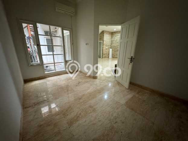 Dijual Rumah Mewah Elegan Dengan View Eksklusif di Pakuwon CIty, Surabaya Dijual Rumah Mewah Elegan Dengan View Eksklusif di Pakuwon CIty, Surabaya