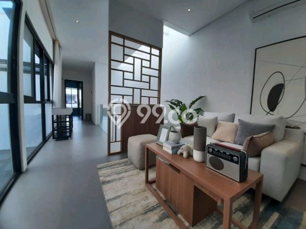 Jual Rumah Mewah Megah Dengan View Cantik di Darmo Permai, Surabaya Jual Rumah Mewah Megah Dengan View Cantik di Darmo Permai, Surabaya