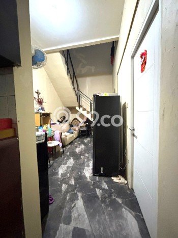 Rumah Luxury Modern Siap Huni di Graha Raya Tangerang Selatan Rumah Luxury Modern Siap Huni di Graha Raya Tangerang Selatan