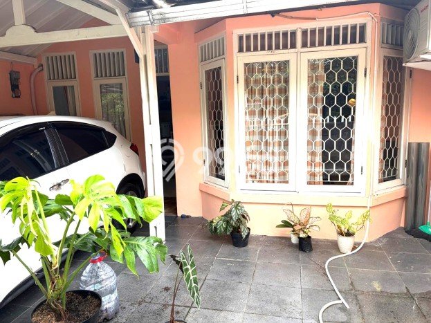 Jual Rumah Modern 3 KT di Bintaro, Tangerang Selatan Jual Rumah Modern 3 KT di Bintaro, Tangerang Selatan