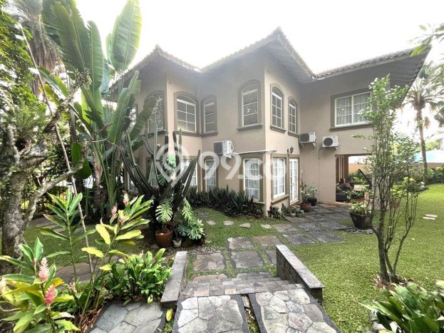 For Sale Rumah Mewah Exclusive di Karawaci, Tangerang For Sale Rumah Mewah Exclusive di Karawaci, Tangerang