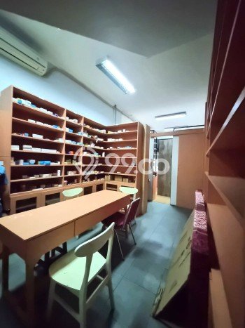 Ruko Dijual di Tangerang Selatan LT 254m2 & LB 400m2 Lokasi Terbaik! Ruko Dijual di Tangerang Selatan LT 254m2 & LB 400m2 Lokasi Terbaik!