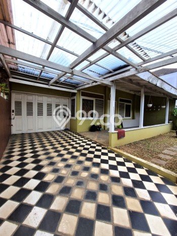 Ready to Use! Premium House LT 250m2 Desain Elegan di Bintaro Ready to Use! Premium House LT 250m2 Desain Elegan di Bintaro