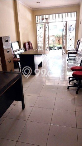 Dijual Hunian Rumah Terawat 3 KT di Bintaro, Tangerang Selatan Dijual Hunian Rumah Terawat 3 KT di Bintaro, Tangerang Selatan