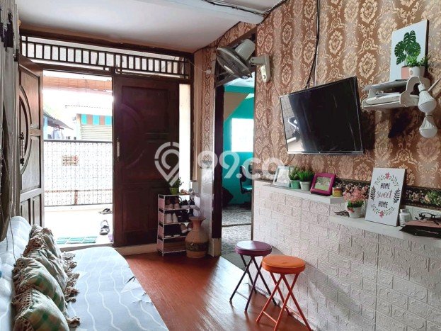For Sale Rumah 8 Kamar Lokasi Strategis Bagus dan Strategis di Pesanggrahan For Sale Rumah 8 Kamar Lokasi Strategis Bagus dan Strategis di Pesanggrahan