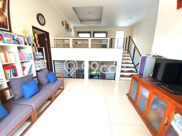 For Sale Rumah 4 Kamar Lokasi Strategis Nyaman dan Strategis di Ciledug For Sale Rumah 4 Kamar Lokasi Strategis Nyaman dan Strategis di Ciledug