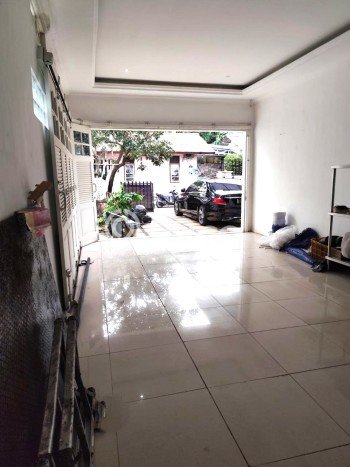 Siap Huni Hunian Elit 5 Kamar di Cilandak Dekat ke Mana Saja Siap Huni Hunian Elit 5 Kamar di Cilandak Dekat ke Mana Saja