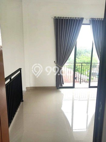Rumah Strategis Modern Lb 136m2 di Serpong, Tangerang Selatan Rumah Strategis Modern Lb 136m2 di Serpong, Tangerang Selatan