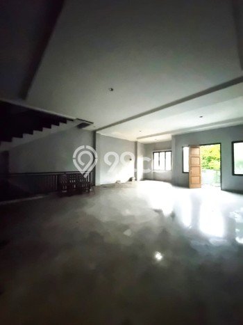 Ruko Dijual di Tangerang Selatan LT 254m2 & LB 400m2 Lokasi Terbaik! Ruko Dijual di Tangerang Selatan LT 254m2 & LB 400m2 Lokasi Terbaik!