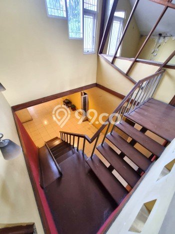 Ready to Use! Premium House LT 250m2 Desain Elegan di Bintaro Ready to Use! Premium House LT 250m2 Desain Elegan di Bintaro