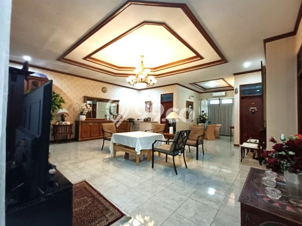 Rumah Luxury Modern Siap Huni di Bintaro Tangerang Selatan Rumah Luxury Modern Siap Huni di Bintaro Tangerang Selatan