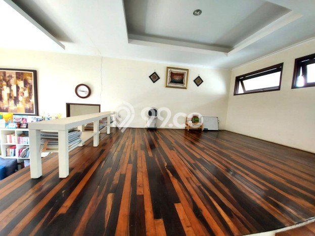 For Sale Rumah 4 Kamar Lokasi Strategis Nyaman dan Strategis di Ciledug For Sale Rumah 4 Kamar Lokasi Strategis Nyaman dan Strategis di Ciledug