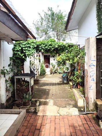 Investasi Kost di Pesanggrahan Spesifikasi 8 KT & 7 KM Investasi Kost di Pesanggrahan Spesifikasi 8 KT & 7 KM