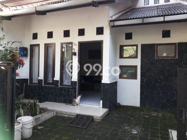 Rumah Strategis Modern Lb 100m2 di Antapani, Bandung Rumah Strategis Modern Lb 100m2 di Antapani, Bandung