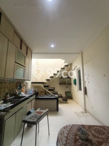 Rumah Strategis Minimalis Lb 100m2 di Antapani, Bandung Rumah Strategis Minimalis Lb 100m2 di Antapani, Bandung