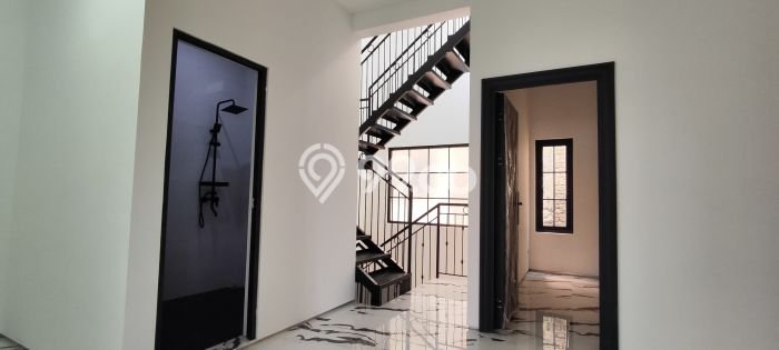 Dijual Rumah Eksklusif 4 KT di BKR, Bandung Dijual Rumah Eksklusif 4 KT di BKR, Bandung