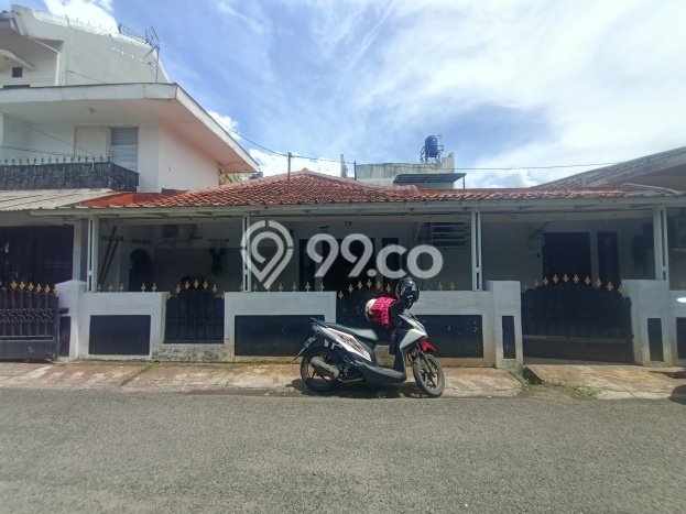 Jual Rumah Strategis Bagus Punya 4 KT di Soekarno Hatta Bandung SHM Jual Rumah Strategis Bagus Punya 4 KT di Soekarno Hatta Bandung SHM