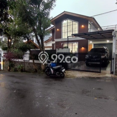 Rumah Modern 4 KT LT 330m2 di Cihanjuang Rumah Modern 4 KT LT 330m2 di Cihanjuang