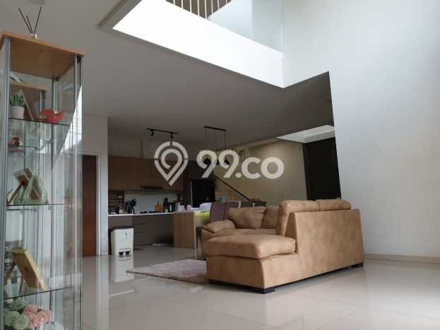Rumah Elit LB 500m2 Siap Huni Desain Elegan di Turangga, Bandung Rumah Elit LB 500m2 Siap Huni Desain Elegan di Turangga, Bandung