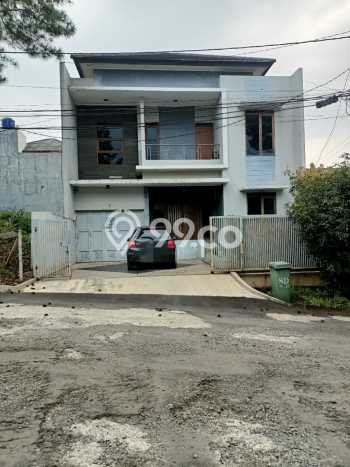 Rumah Luas Asri 6 KT Siap Pakai di Geger Kalong Bandung Rumah Luas Asri 6 KT Siap Pakai di Geger Kalong Bandung