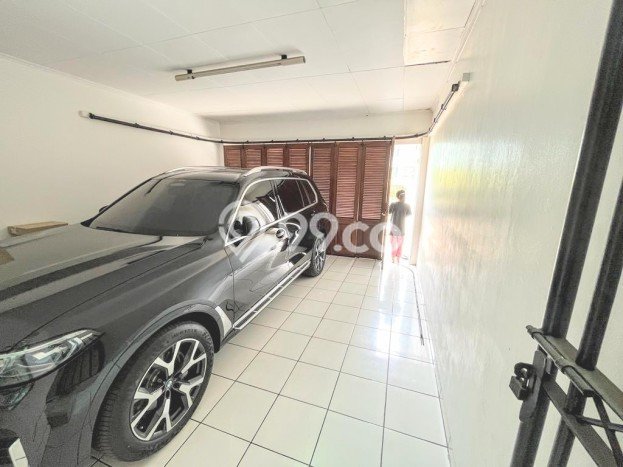 Rumah Elit Modern Tanpa Renovasi di Pluit Jakarta Utara Rumah Elit Modern Tanpa Renovasi di Pluit Jakarta Utara