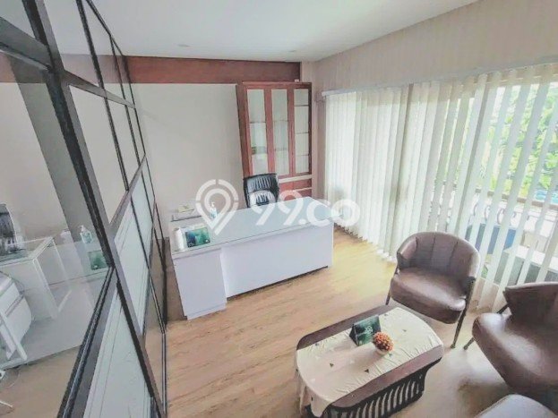 Area Ramai! Ruko Dijual di Kebayoran Lama untuk Bisnis Luas Bangunan 337m2 Area Ramai! Ruko Dijual di Kebayoran Lama untuk Bisnis Luas Bangunan 337m2