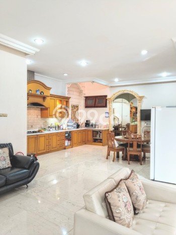 Jual Rumah Luas Megah Dengan View Eksklusif di Muara Karang, Jakarta Utara Jual Rumah Luas Megah Dengan View Eksklusif di Muara Karang, Jakarta Utara