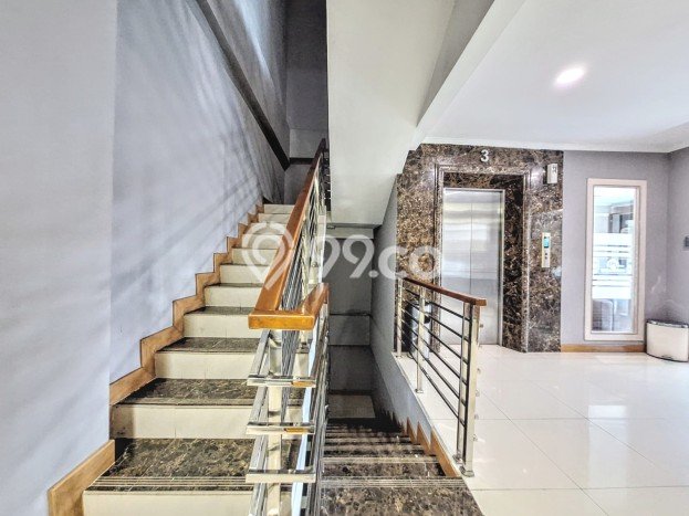 Kantor Bagus LT 425m2 LB 1152m2 Dijual di Johar Baru Jakarta Pusat Kantor Bagus LT 425m2 LB 1152m2 Dijual di Johar Baru Jakarta Pusat