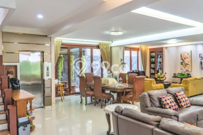 Hot Offer Hunian Mewah Ideal dan Luas di Cilandak, Jakarta Selatan Hot Offer Hunian Mewah Ideal dan Luas di Cilandak, Jakarta Selatan