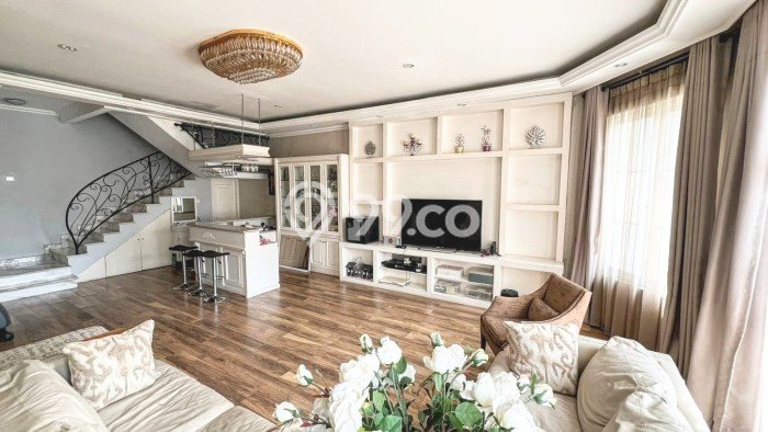 Jual Rumah Luas Megah Dengan View Eksklusif di Pantai Indah Kapuk, Jakarta Utara Jual Rumah Luas Megah Dengan View Eksklusif di Pantai Indah Kapuk, Jakarta Utara