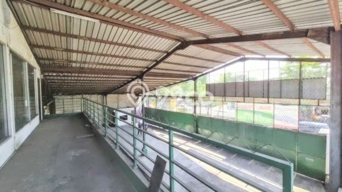 LOKASI STRATEGIS! Gudang Kawasan Pulo Gadung, Luas 1000m2m², Keramaian Tinggi LOKASI STRATEGIS! Gudang Kawasan Pulo Gadung, Luas 1000m2m², Keramaian Tinggi