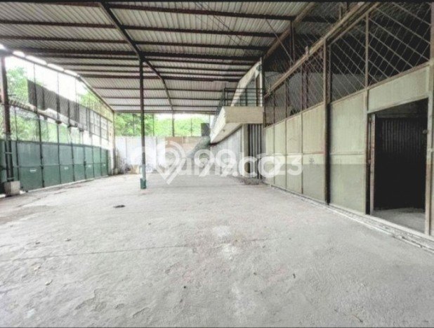 LOKASI STRATEGIS! Gudang Kawasan Pulo Gadung, Luas 1000m2m², Keramaian Tinggi LOKASI STRATEGIS! Gudang Kawasan Pulo Gadung, Luas 1000m2m², Keramaian Tinggi