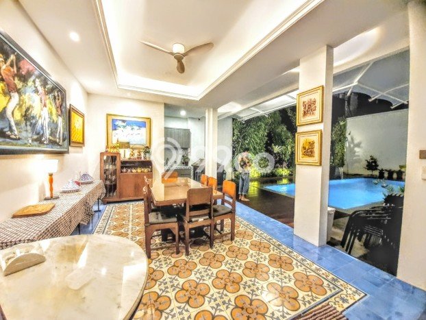 Jual Rumah Mewah Megah Dengan View Cantik di Kemang, Jakarta Selatan Jual Rumah Mewah Megah Dengan View Cantik di Kemang, Jakarta Selatan