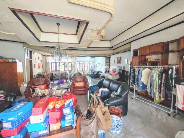 Rumah Mewah LB 340m2 Siap Huni Desain Elegan di Grogol, Jakarta Barat Rumah Mewah LB 340m2 Siap Huni Desain Elegan di Grogol, Jakarta Barat