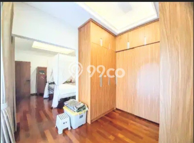 Jual Rumah Mewah Megah Dengan View Cantik di Kemang, Jakarta Selatan Jual Rumah Mewah Megah Dengan View Cantik di Kemang, Jakarta Selatan