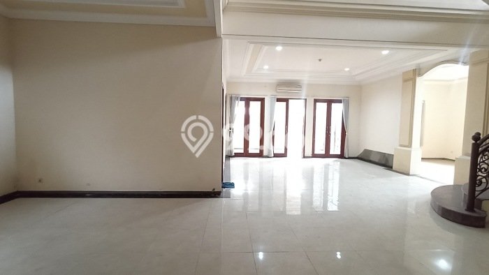 Rumah Idaman Modern! Rumah 2 Lantai area Sambikerep, Surabaya, LT 360m2m² LB 550m2m² Rumah Idaman Modern! Rumah 2 Lantai area Sambikerep, Surabaya, LT 360m2m² LB 550m2m²