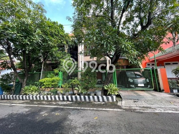 Siap Huni Rumah Mewah 5 Kamar di Rungkut Dekat ke Mana Pun Siap Huni Rumah Mewah 5 Kamar di Rungkut Dekat ke Mana Pun