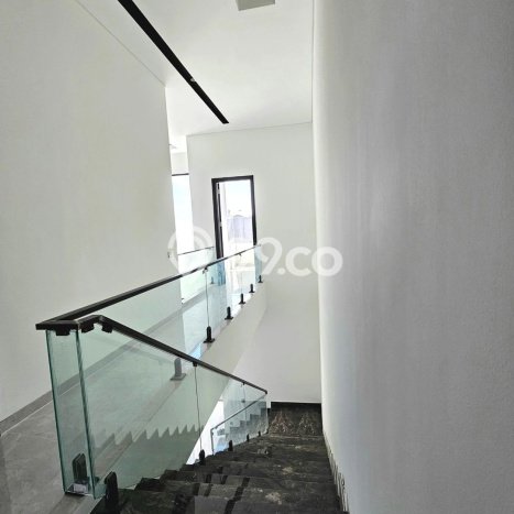 Rumah Luxury Modern Tanpa Renovasi di Surabaya Kota Surabaya Rumah Luxury Modern Tanpa Renovasi di Surabaya Kota Surabaya