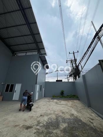 Unit Gudang Paling Strategis di Cipondoh Tangerang dengan LB 960m2 Unit Gudang Paling Strategis di Cipondoh Tangerang dengan LB 960m2