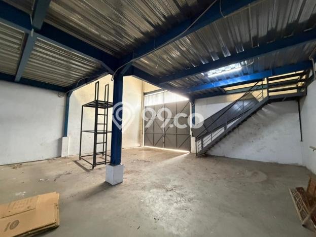 Unit Gudang disewakan di Cengkareng Jakarta Barat dengan LT 600m2 / LB 1000m2 Unit Gudang disewakan di Cengkareng Jakarta Barat dengan LT 600m2 / LB 1000m2
