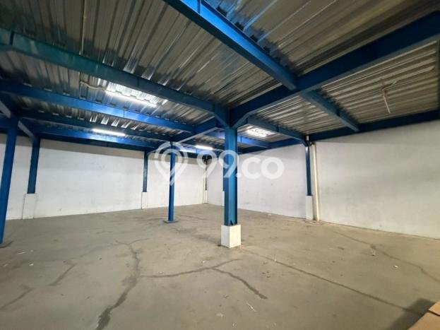 Unit Gudang disewakan di Cengkareng Jakarta Barat dengan LT 600m2 / LB 1000m2 Unit Gudang disewakan di Cengkareng Jakarta Barat dengan LT 600m2 / LB 1000m2